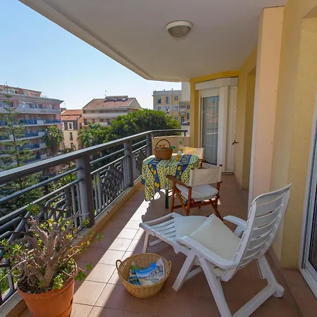 Grand 2p Climatise, Terrasse, Parking, Centre Menton, Commerces & Plages A Pied - Fr-1-196-189 公寓 *