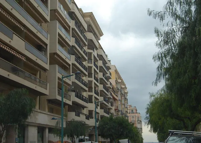 Grand 2p Climatise, Terrasse, Parking, Centre Menton, Commerces & Plages A Pied - Fr-1-196-189 * Menton