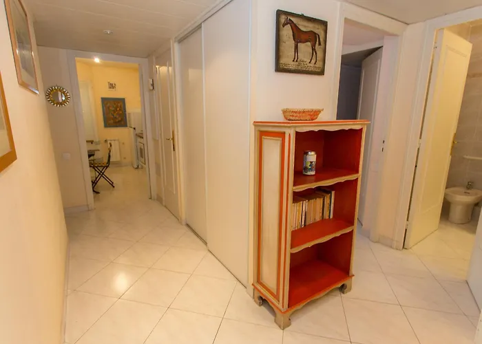 Grand 2p Climatise, Terrasse, Parking, Centre Menton, Commerces & Plages A Pied - Fr-1-196-189 Апартаменти Мантон