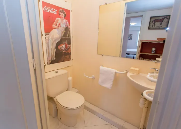 Grand 2p Climatise, Terrasse, Parking, Centre Menton, Commerces & Plages A Pied - Fr-1-196-189 Apartment Menton